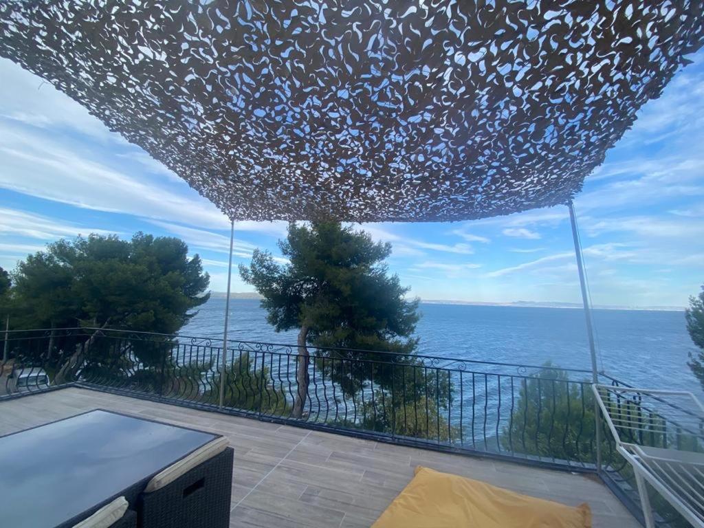 Appartement T4 Terrasse Et Vue 伊斯特尔 外观 照片