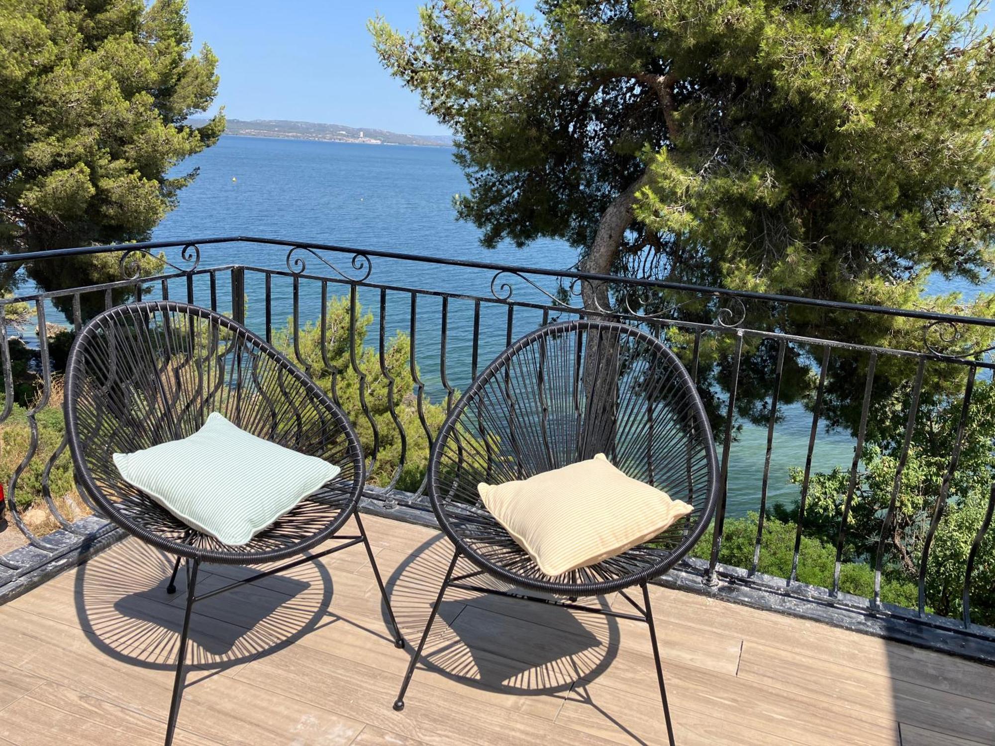 Appartement T4 Terrasse Et Vue 伊斯特尔 外观 照片