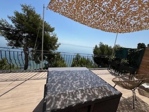 Appartement T4 Terrasse Et Vue 伊斯特尔 外观 照片